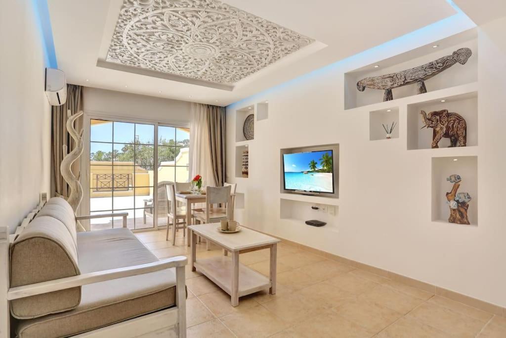فيلا Luxury House Granada Park أرونا المظهر الخارجي الصورة